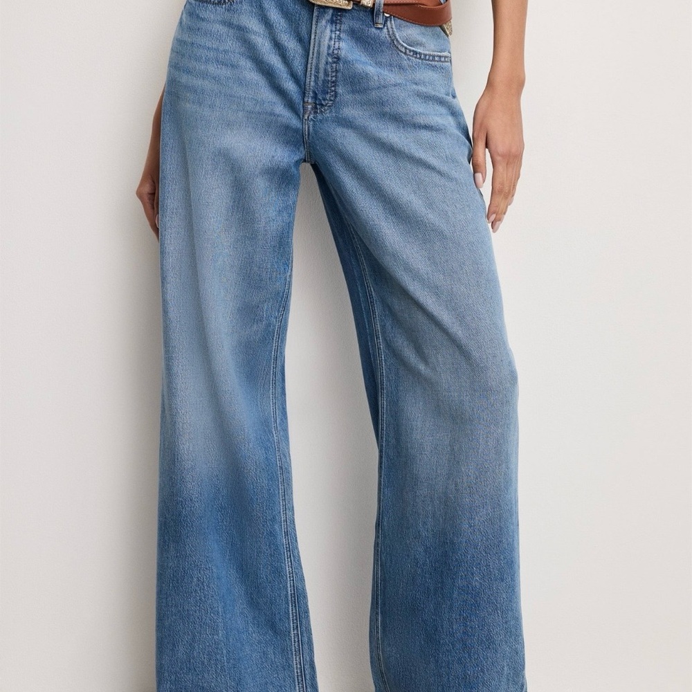 Good American Light Blue Wide-Leg High-Rise Jeans